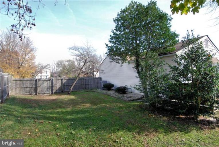 6612 Garrett Road Derwood, MD 20855 - Photo 27 of 30 Side Yard