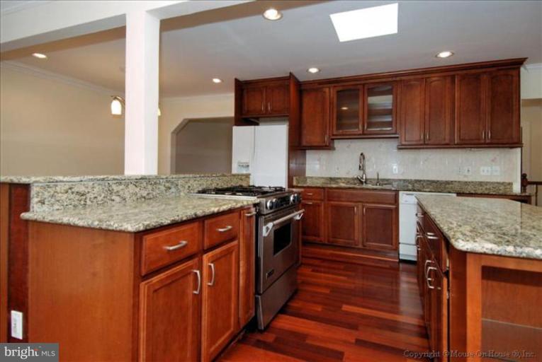 6612 Garrett Road Derwood, MD 20855 - Photo 29 of 30 Kitchen/Dining Room