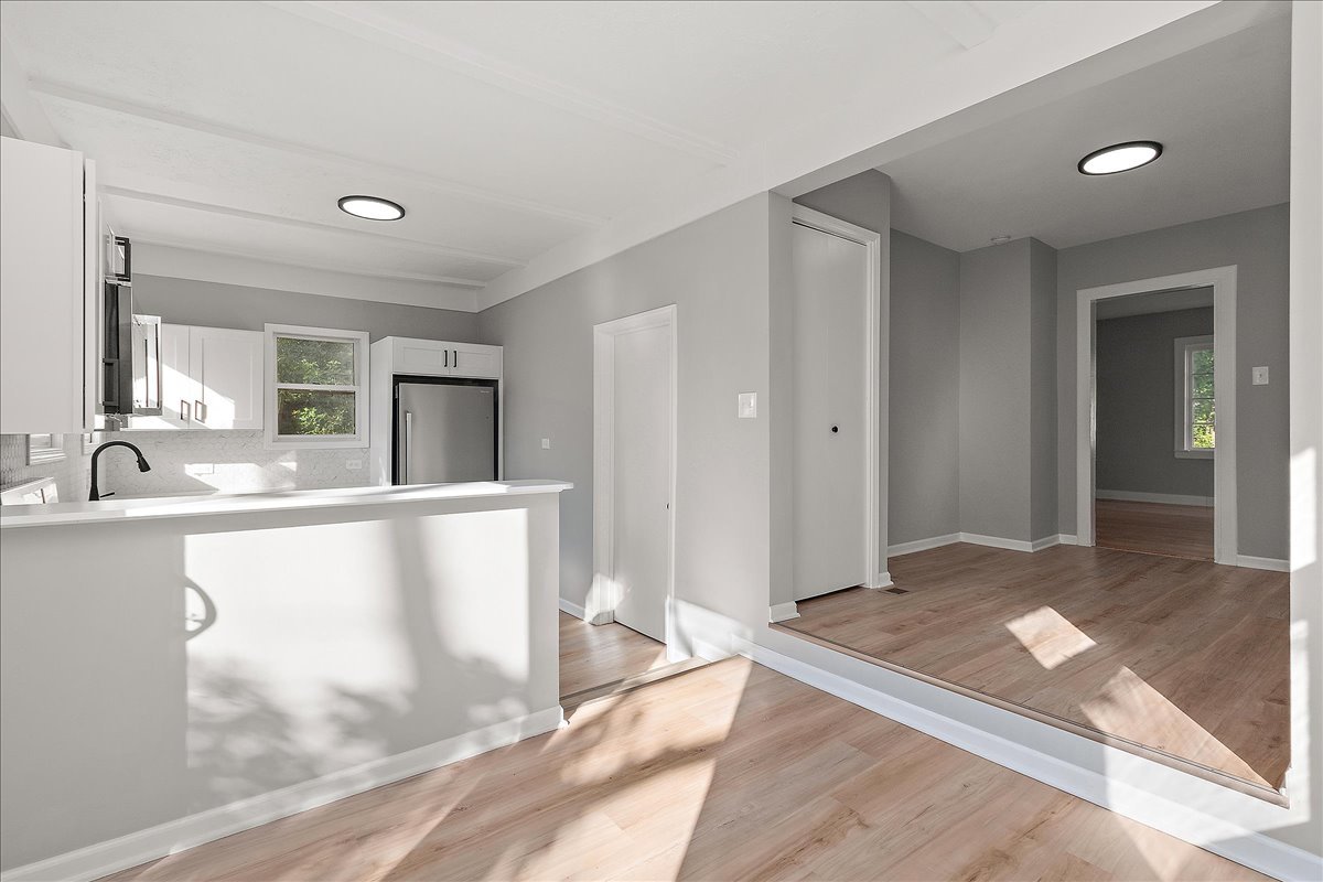 16930 Winchester Avenue Hazel Crest, IL 60429 - Photo 8 of 30