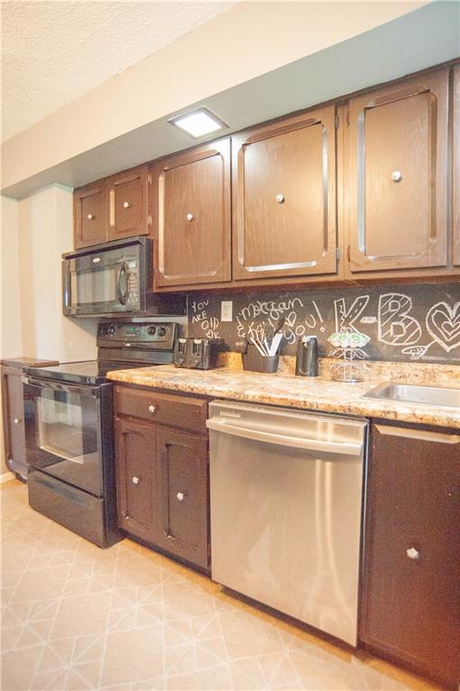 6630 Ratliff Road Camby, IN 46113 - Photo 4 of 28