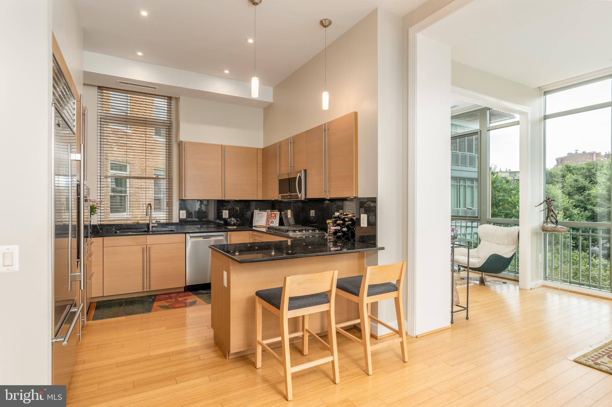 2425 L Street Northwest, Unit 314 Washington, DC 20037 - Photo 15 of 35 Kitchen