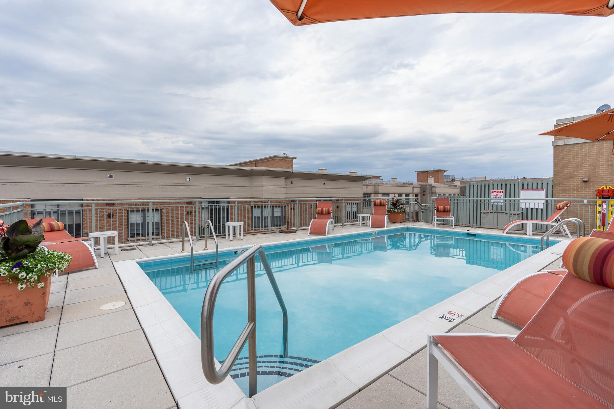 2425 L Street Northwest, Unit 314 Washington, DC 20037 - Photo 31 of 35 Pool
