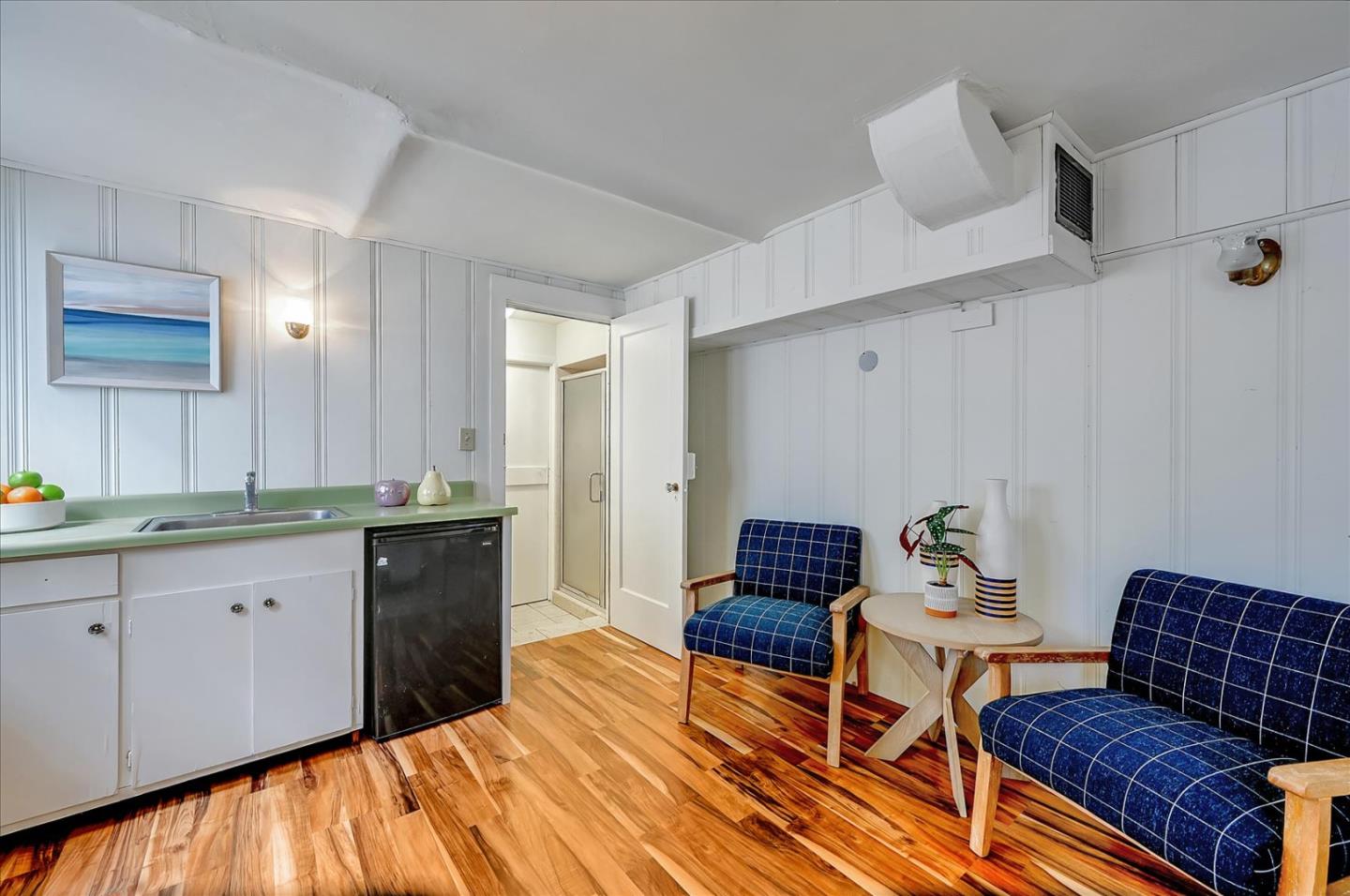 111 Genebern Way San Francisco, CA 94112 - Photo 25 of 37 a living room with furniture and wooden floor