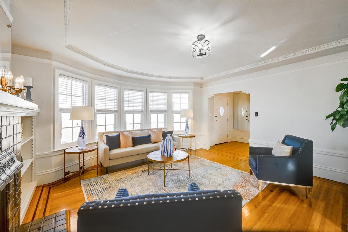 111 Genebern Way San Francisco, CA 94112 - Photo 9 of 37 a living room with furniture and a large window