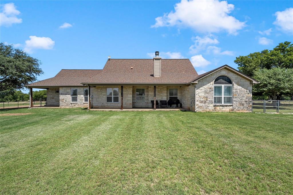 2765 Pleasant Run Road McGregor, TX 76657 - Photo 33 of 40