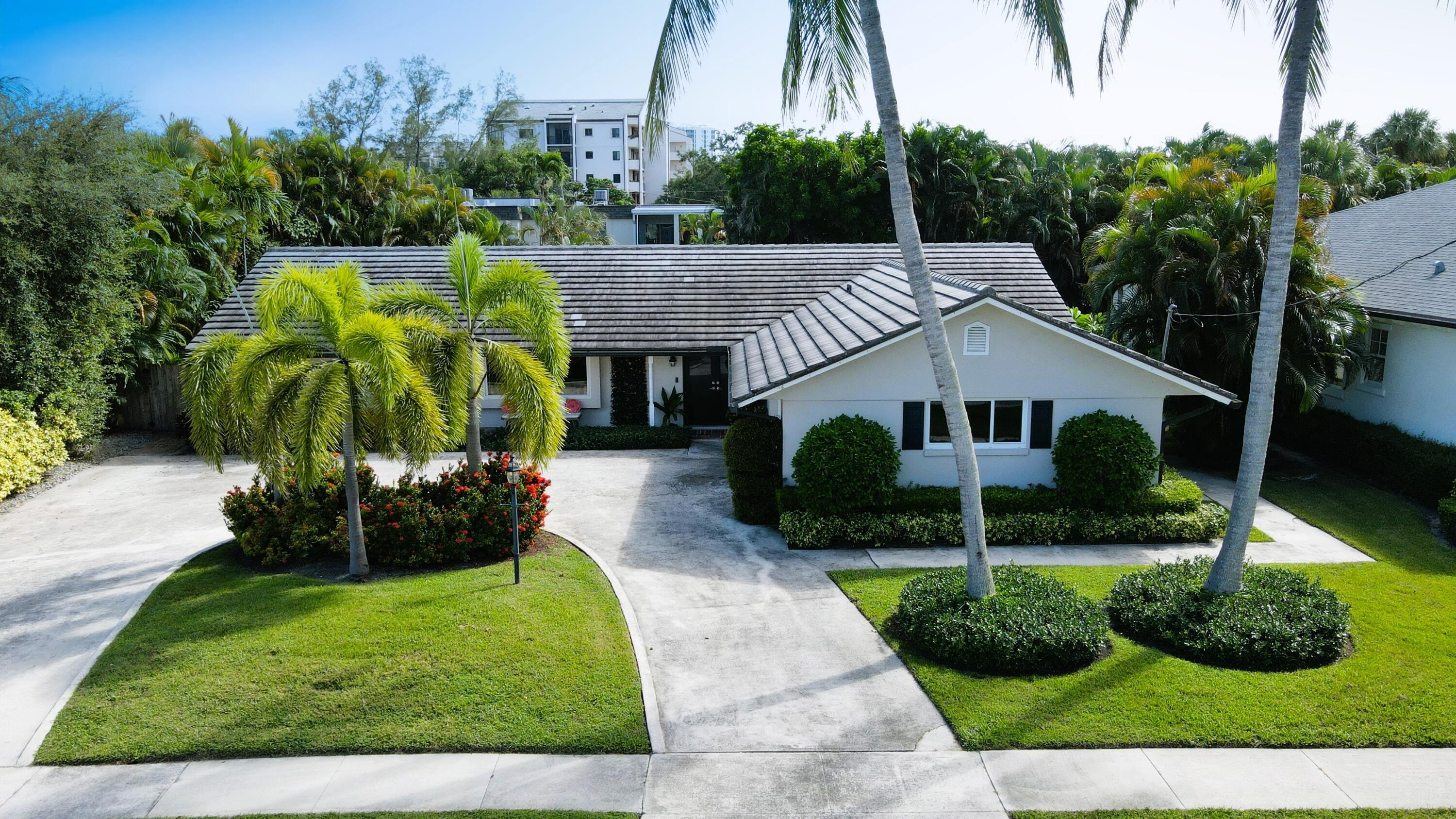 1568 Point Way North Palm Beach, FL 33408 - Photo 32 of 35 dji_fly_20240906_160142_973_172565294623