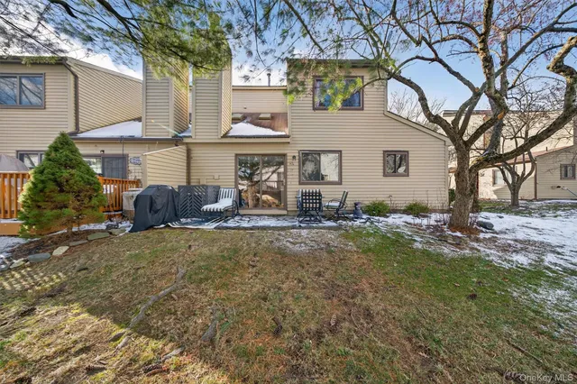 $415,000 | 36 Sycamore Court, Highland Mills, NY 10930