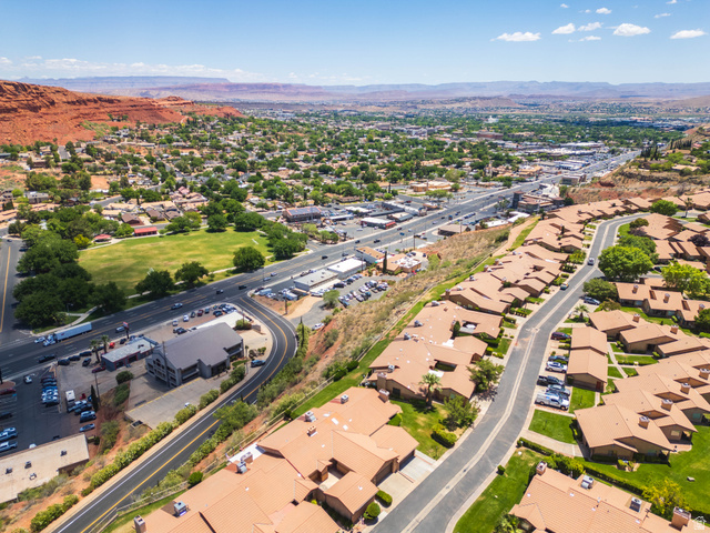 652 Ridge Rim Way St. George, UT 84770 - Photo 40 of 45