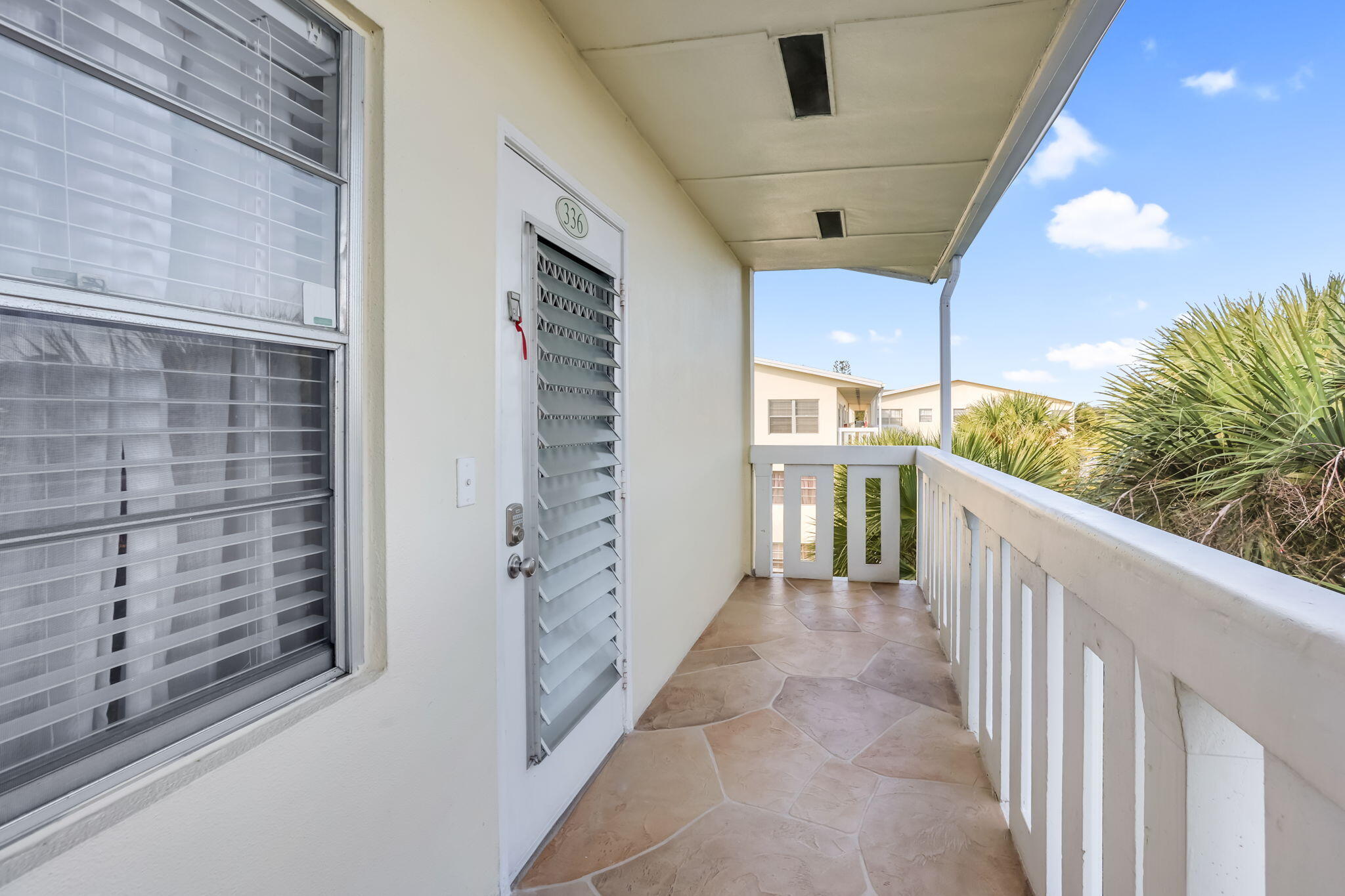 336 Dorset H Boca Raton, FL 33434 - Photo 2 of 12
