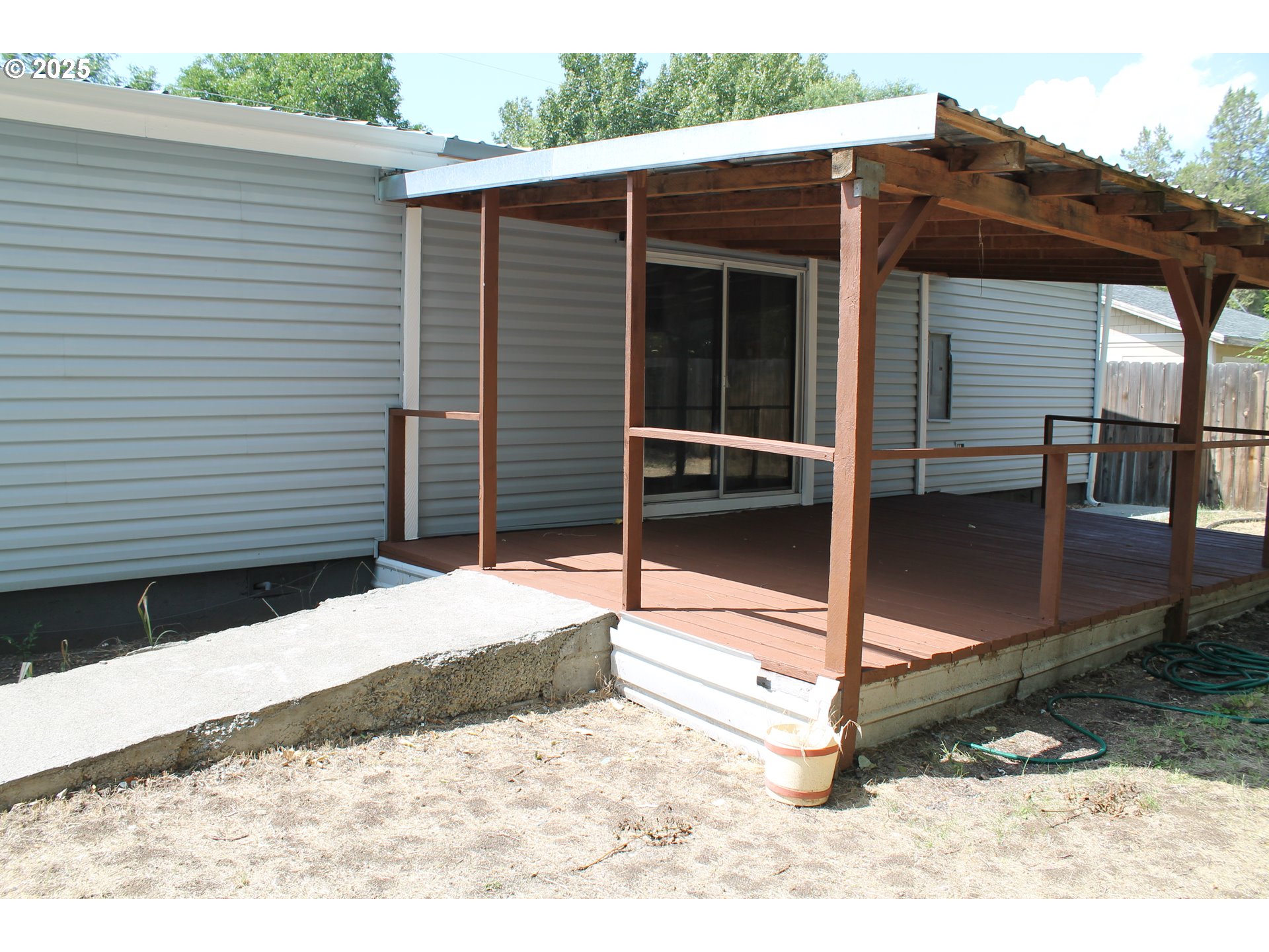 210 Mountain Boulevard Mount Vernon, OR 97865 - Photo 22 of 23 a backyard of a house