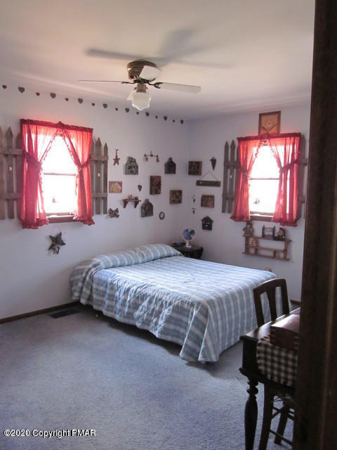 158 Cartwright Road Blakeslee, PA 18610 - Photo 14 of 15 ONE BEDROOM