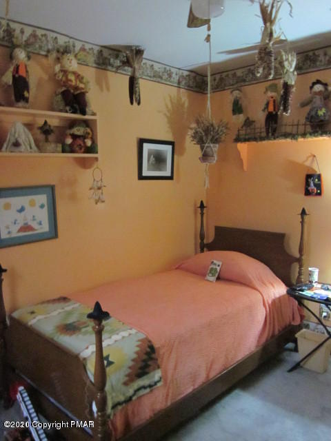 158 Cartwright Road Blakeslee, PA 18610 - Photo 7 of 15 ANOTHER BEDROOM
