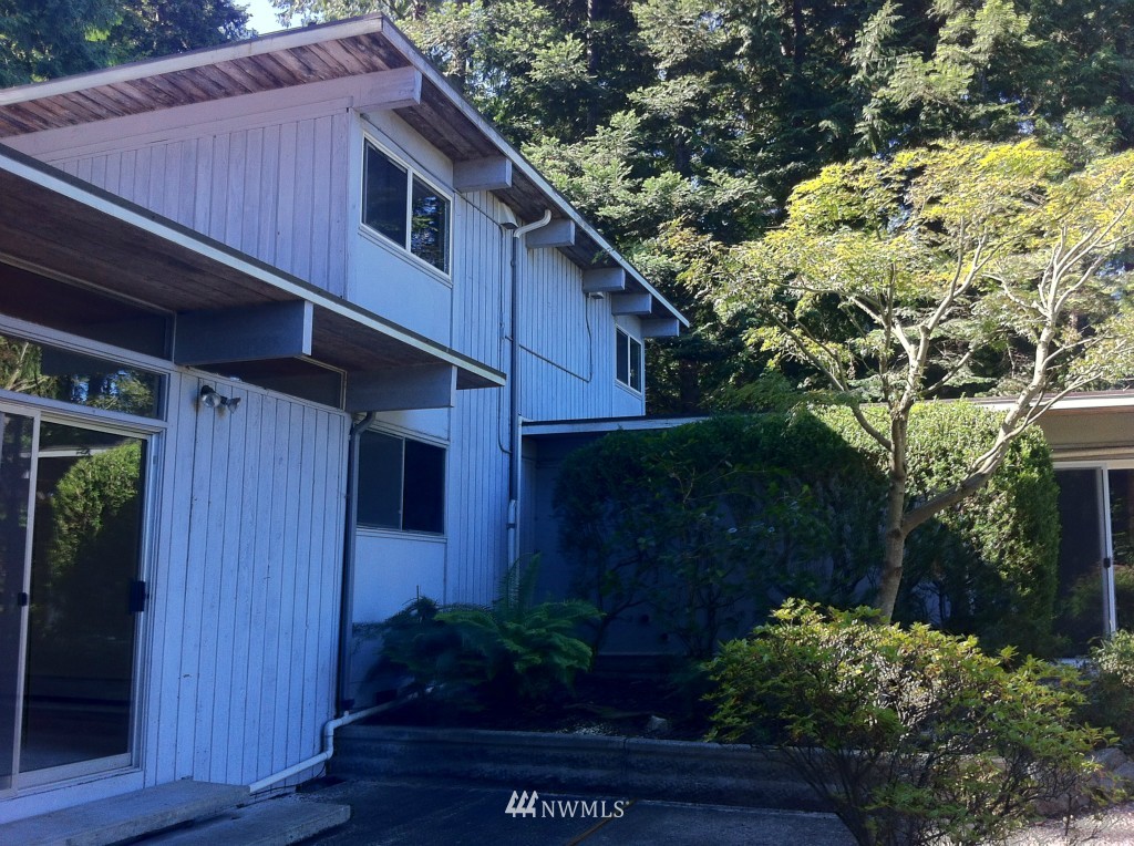 777 Chuckanut Shore Road Bellingham, WA 98229 - Photo 1 of 16