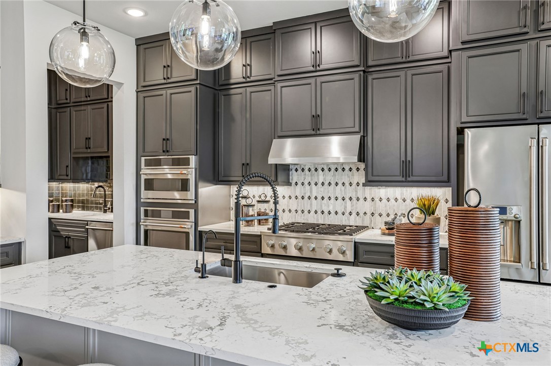 325 Ridgeway Drive Georgetown, TX 78628 - Photo 11 of 30