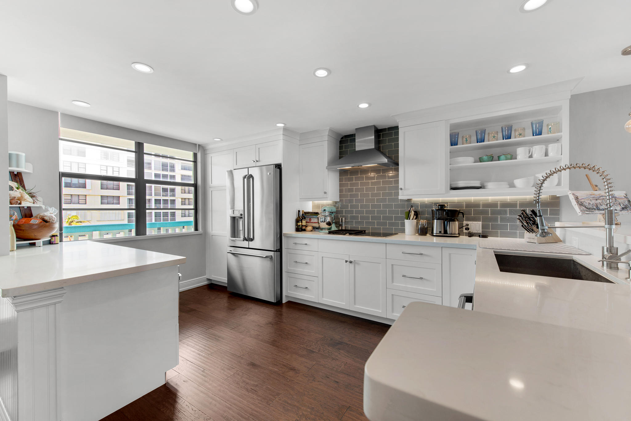 900 Ocean Drive, Unit 405 Juno Beach, FL 33408 - Photo 6 of 18 900-Ocean-Dr-405-Juno-Beach_DSC_1791