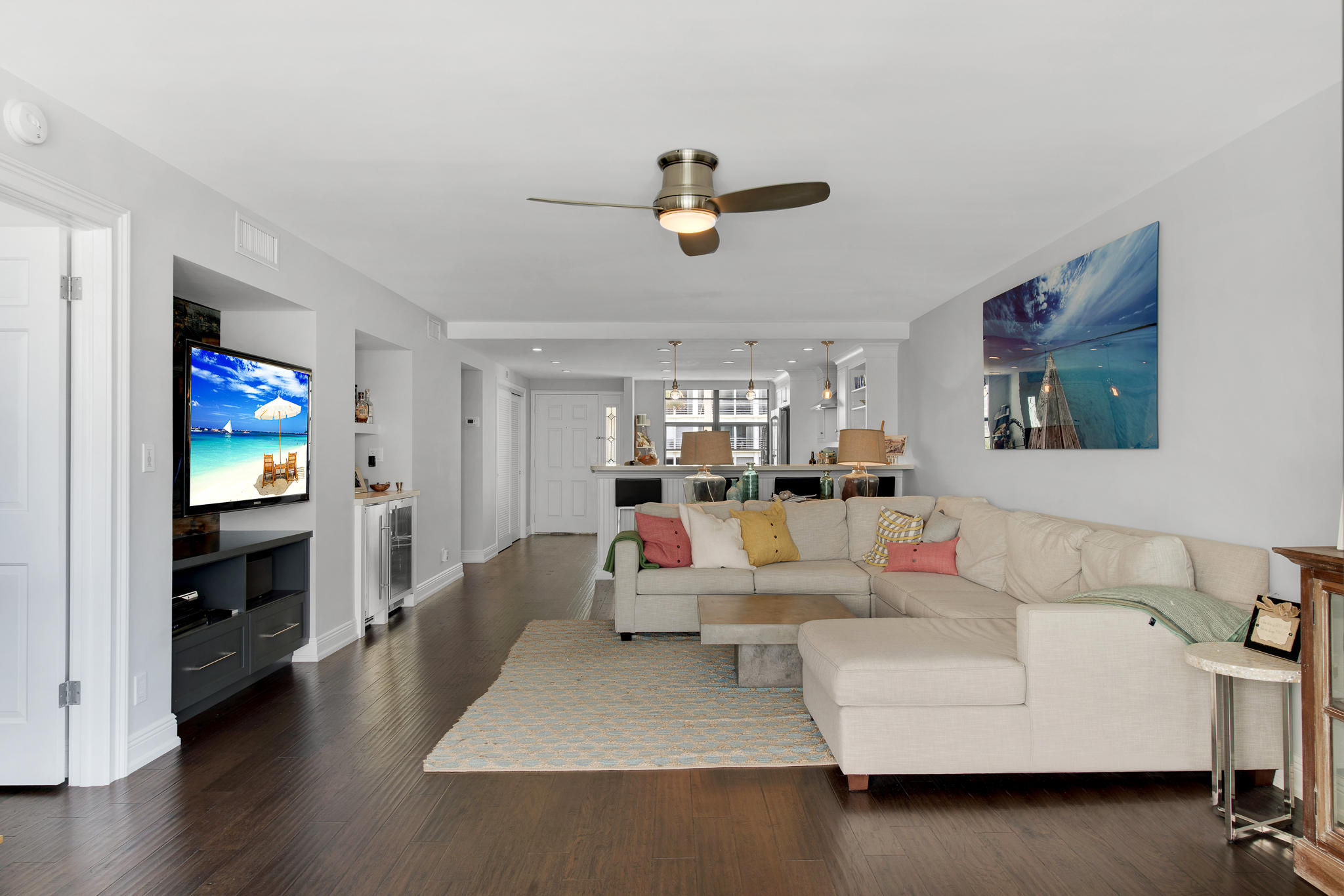 900 Ocean Drive, Unit 405 Juno Beach, FL 33408 - Photo 8 of 18 900-Ocean-Dr-405-Juno-Beach_DSC_1805-Edi