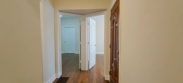 $2,500 | 4222 North Laramie Avenue, Unit 1, Chicago, IL 60641