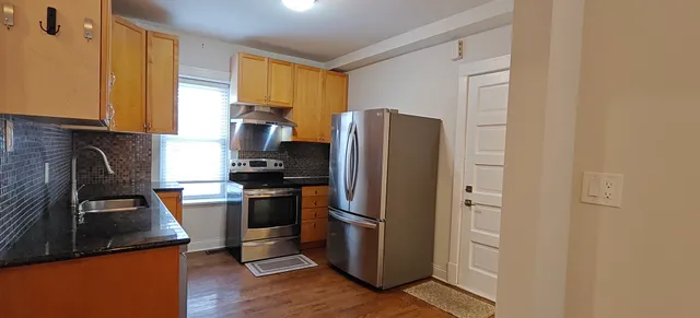 $2,500 | 4222 North Laramie Avenue, Unit 1, Chicago, IL 60641