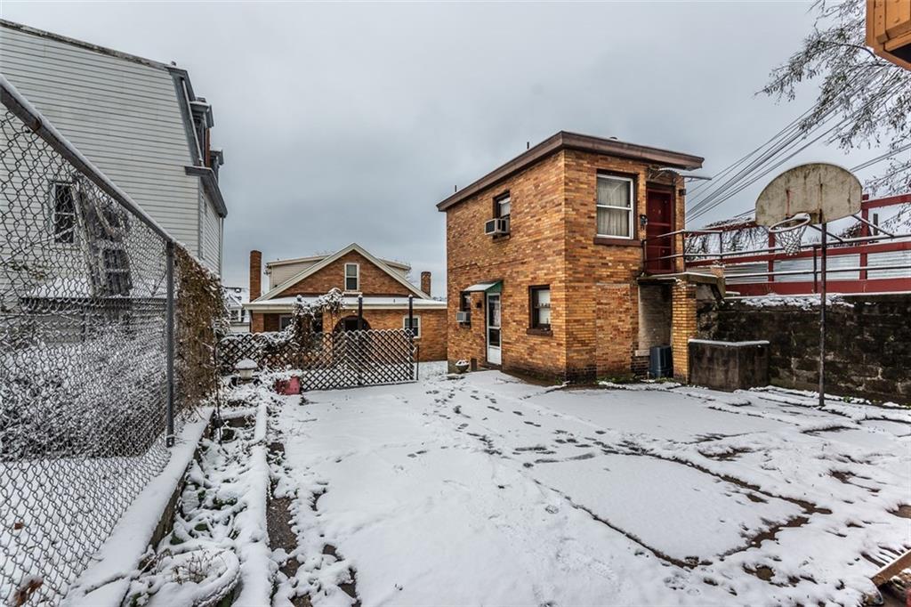 735 Brownsville Road Pittsburgh, PA 15210 - Photo 4 of 25 Gallery Image 4