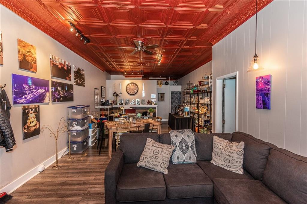 735 Brownsville Road Pittsburgh, PA 15210 - Photo 8 of 25 Gallery Image 8
