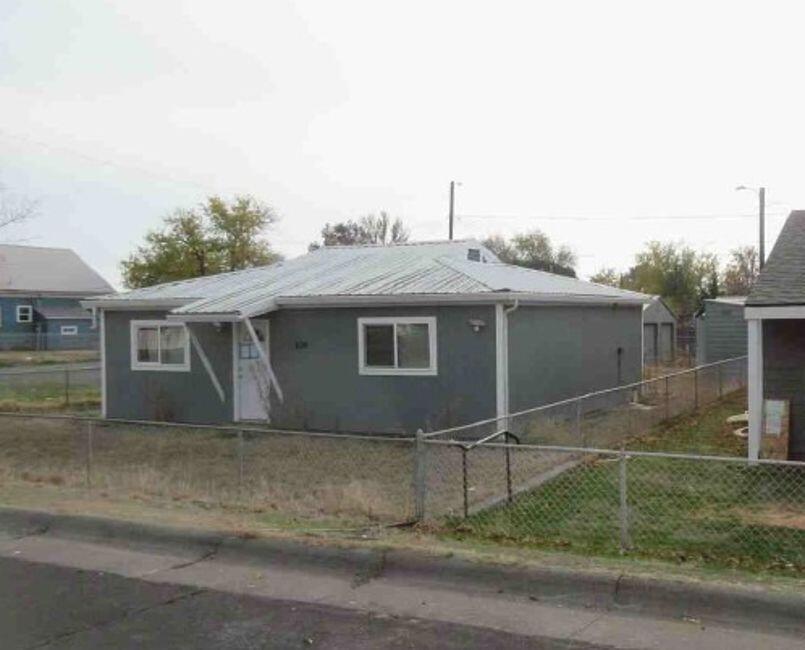 409 West Ridgeway Avenue Hermiston, OR 97838 - Photo 3 of 6 P1155XC-2