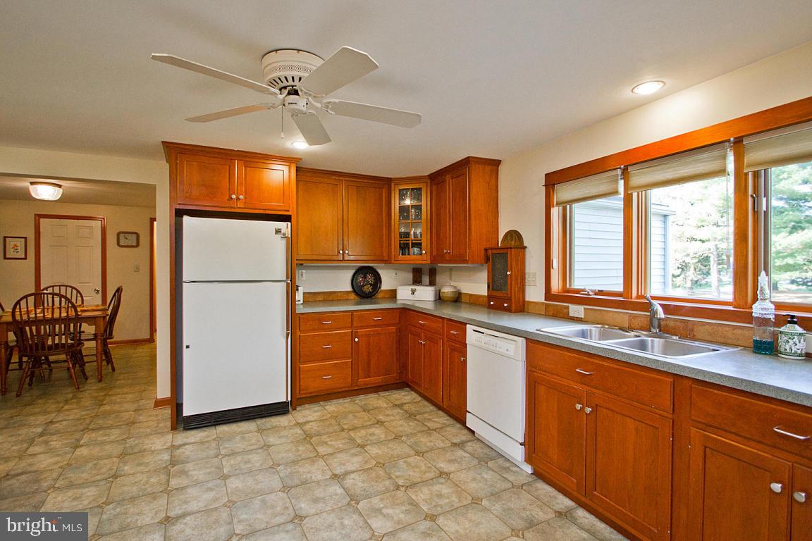 188 April Lane Lititz, PA 17543 - Photo 18 of 50