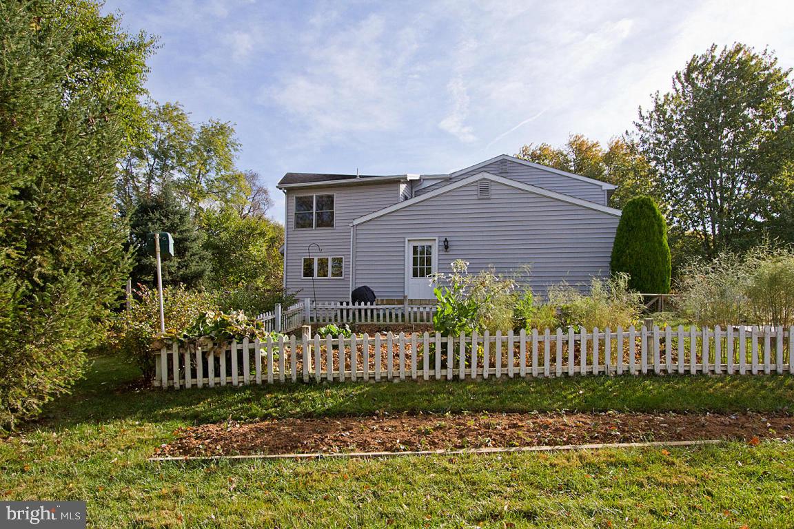 188 April Lane Lititz, PA 17543 - Photo 44 of 50
