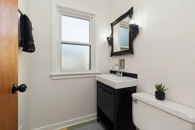 $319,000 | 2039 Marston Lane, Flossmoor, IL 60422