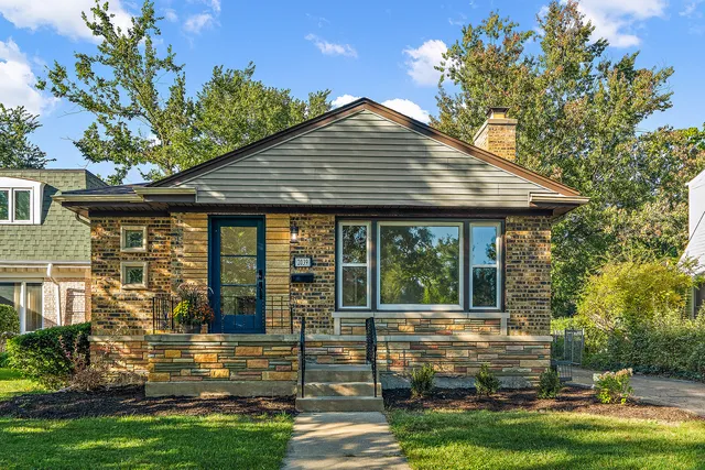 $319,000 | 2039 Marston Lane, Flossmoor, IL 60422