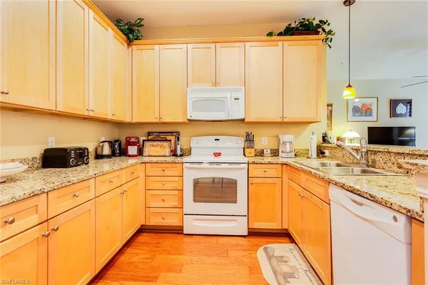 $5,700 | 9088 Chula Vista Street, Unit 1083, Naples, FL 34113