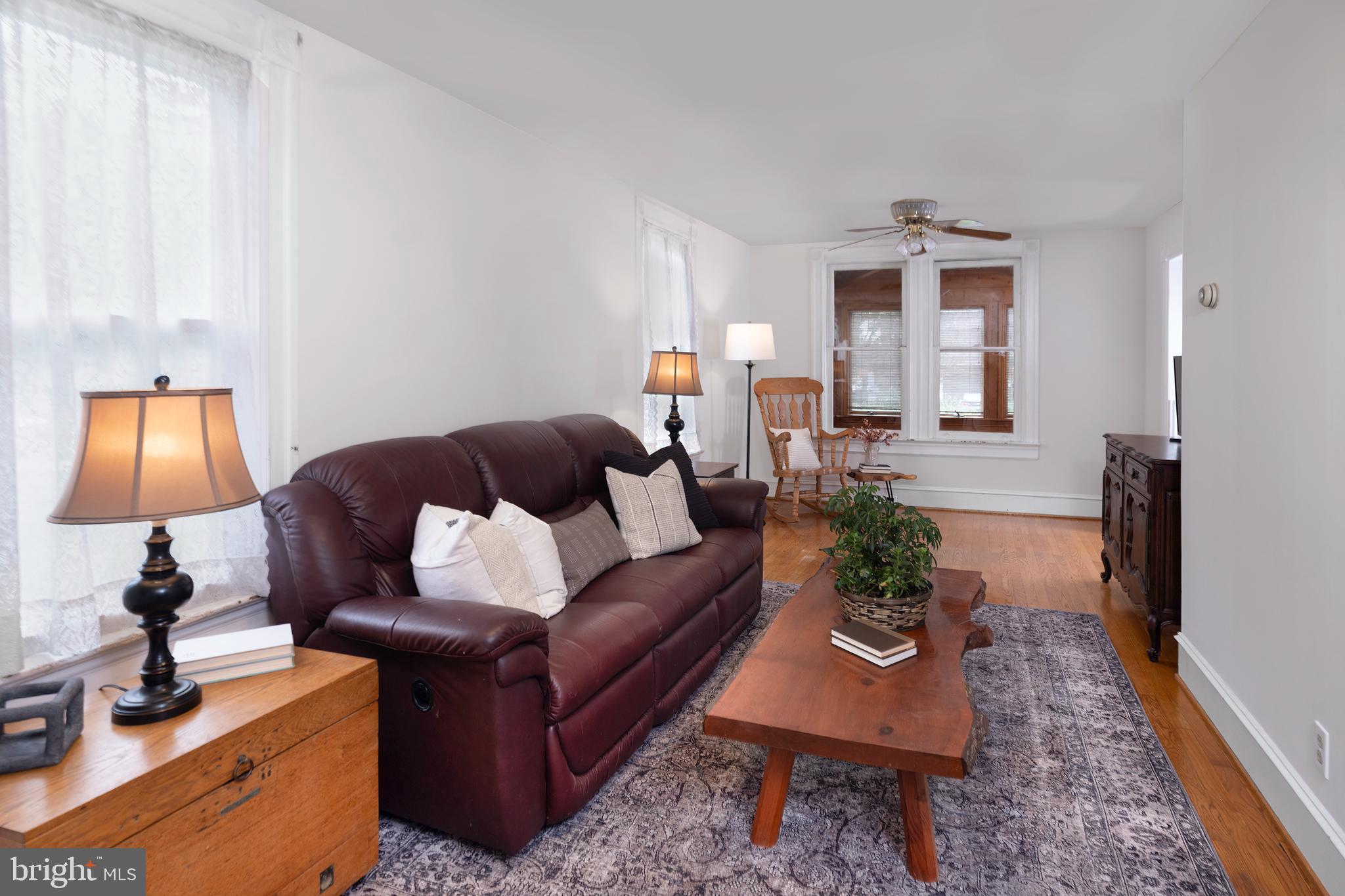 407 Reading Street Pennington, NJ 08534 - Photo 5 of 27