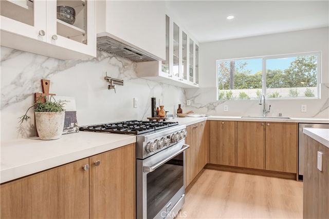 $1,679,000 | 20631 Kelvin Lane, Huntington Beach, CA 92646