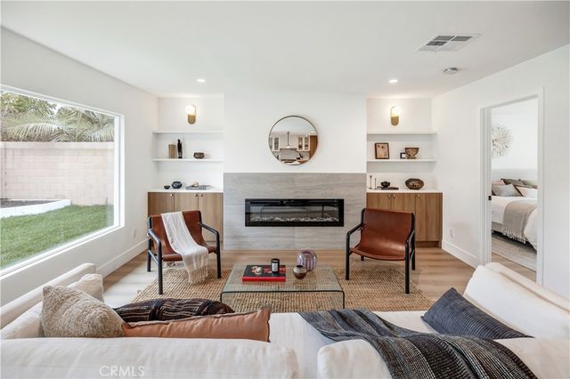 $1,679,000 | 20631 Kelvin Lane, Huntington Beach, CA 92646