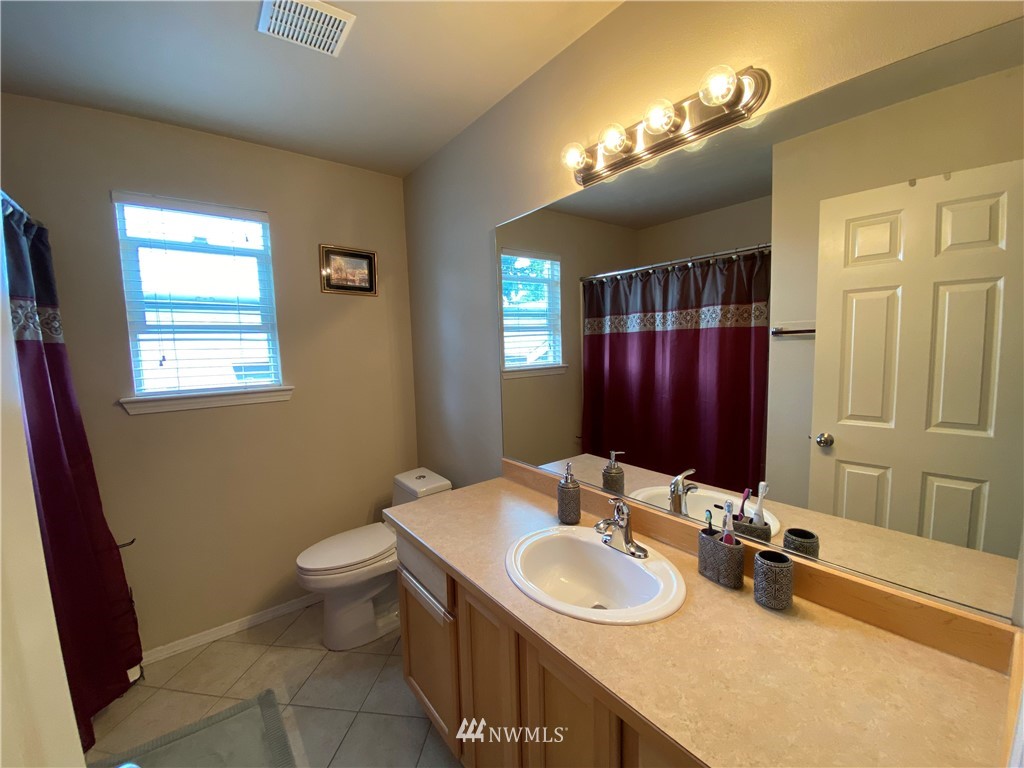 105 203rd Street Southeast Bothell, WA 98012 - Photo 12 of 24