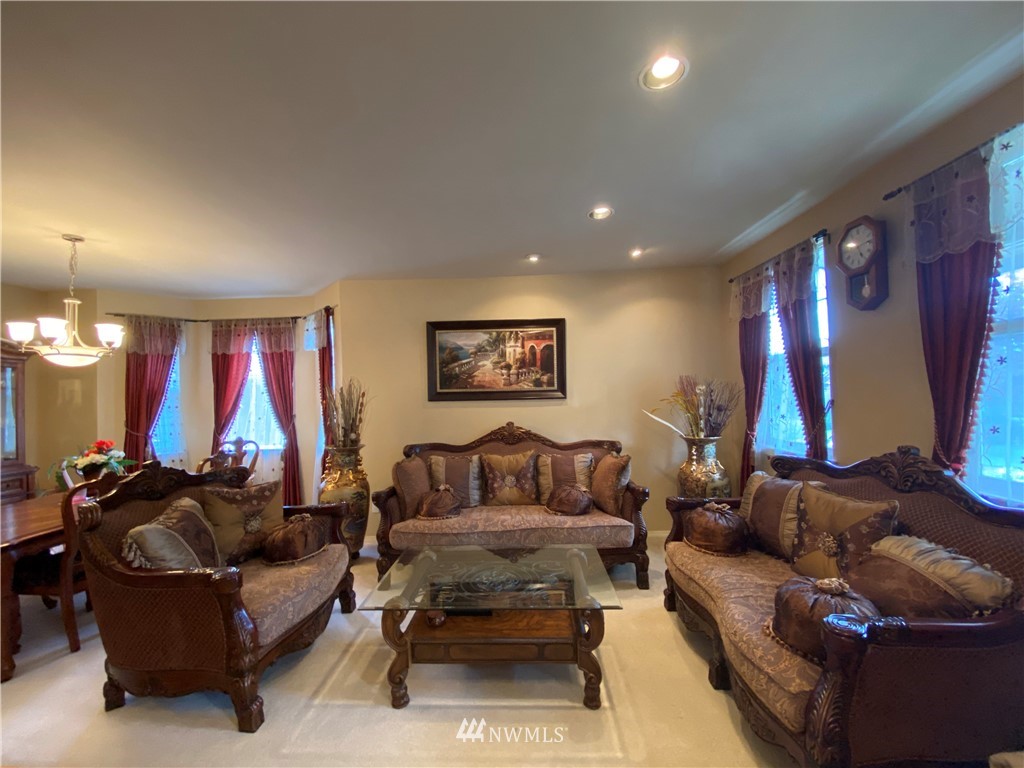 105 203rd Street Southeast Bothell, WA 98012 - Photo 3 of 24