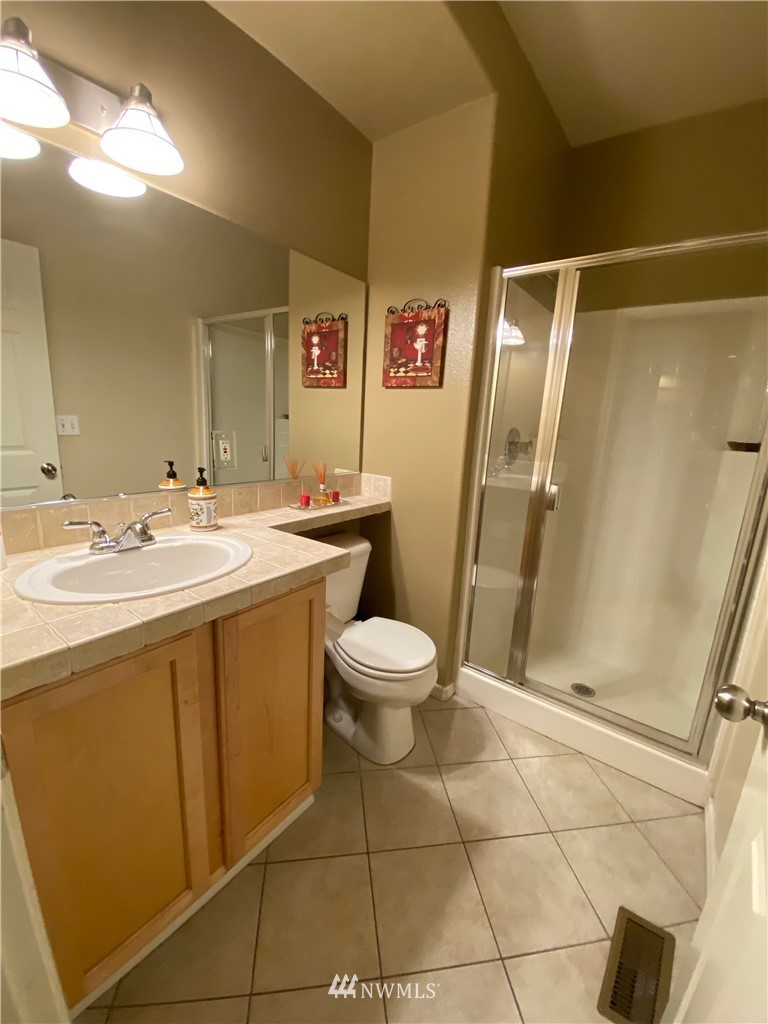 105 203rd Street Southeast Bothell, WA 98012 - Photo 8 of 24