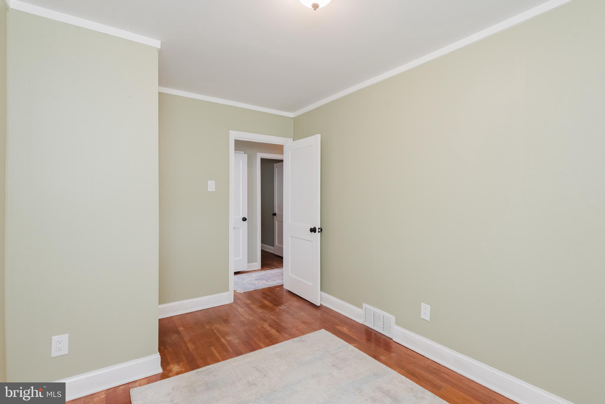 570 47th Street Baltimore, MD 21224 - Photo 22 of 41 a view of an empty room