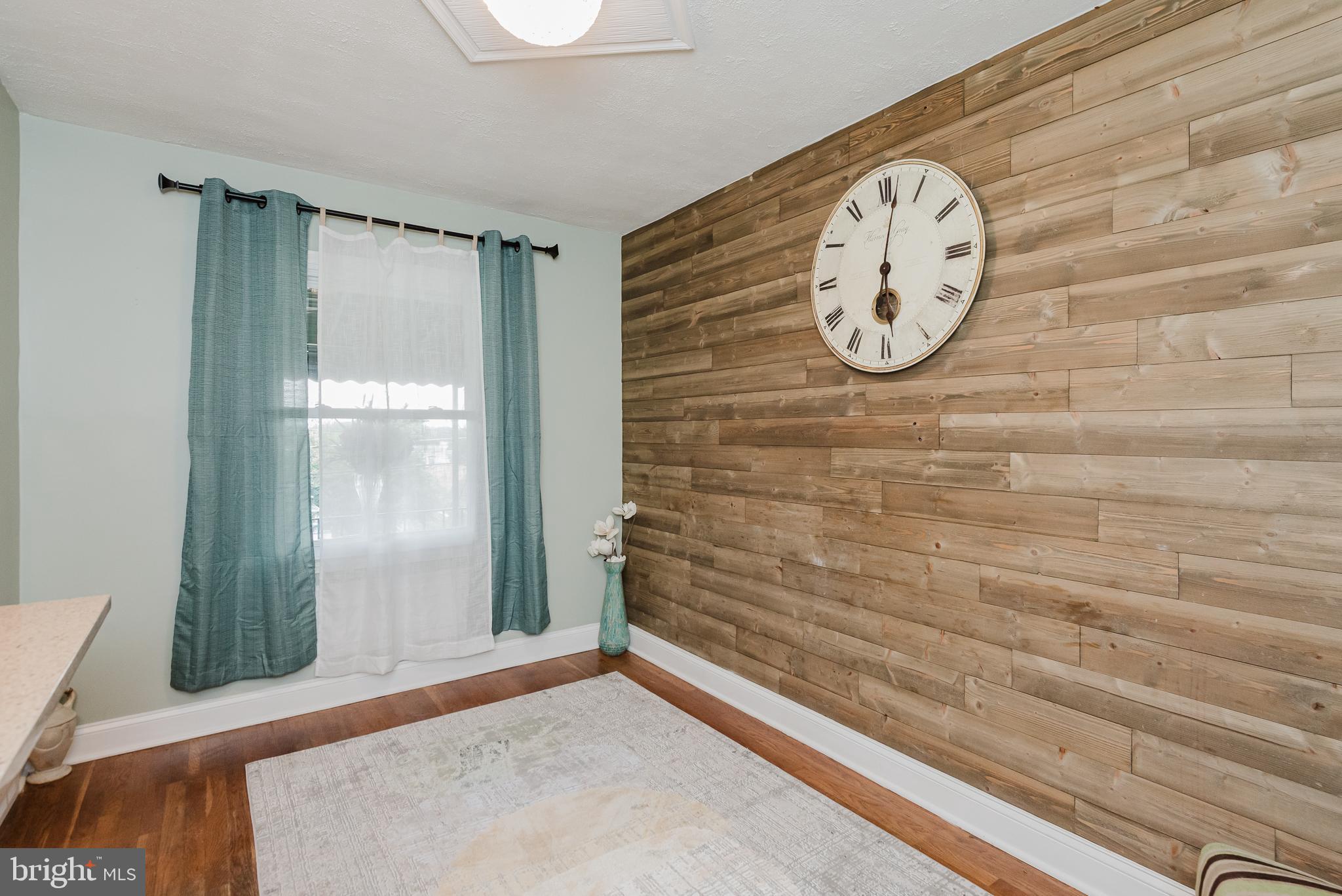 570 47th Street Baltimore, MD 21224 - Photo 8 of 41 a view of a hallway with entryway