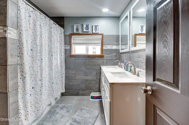 $187,499 | 93 2nd Avenue, Gloversville, NY 12078