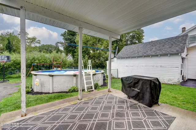 $187,499 | 93 2nd Avenue, Gloversville, NY 12078