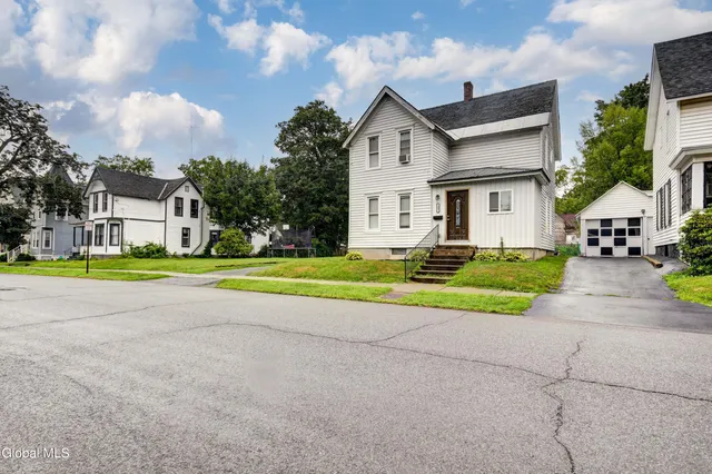 $187,499 | 93 2nd Avenue, Gloversville, NY 12078