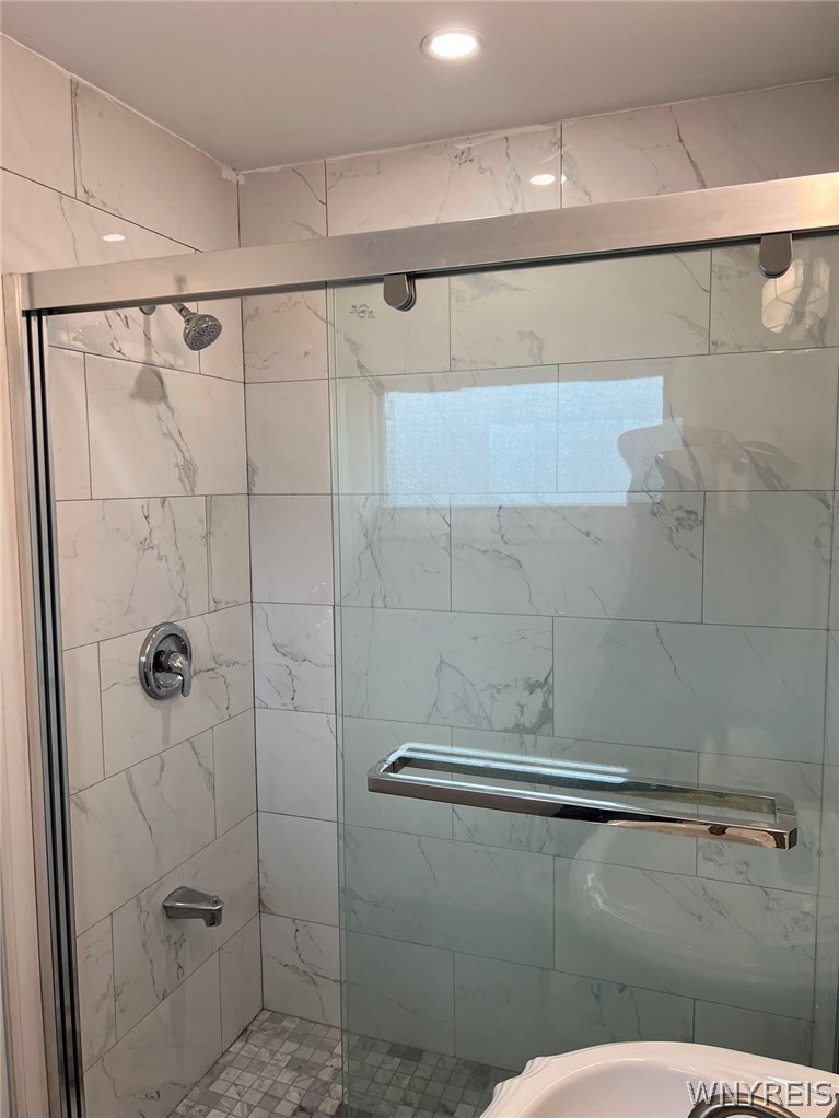 3 Newgate Road Amherst, NY 14226 - Photo 13 of 28