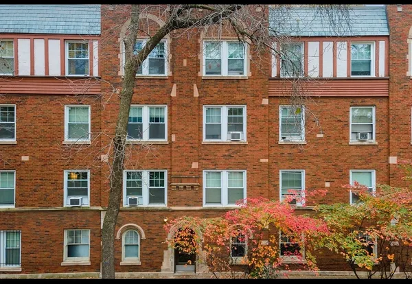 $2,645 | 2151 North Fremont Street, Unit 3S, Chicago, IL 60614