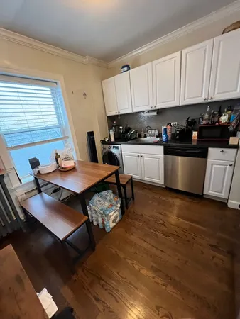 $2,645 | 2151 North Fremont Street, Unit 3S, Chicago, IL 60614