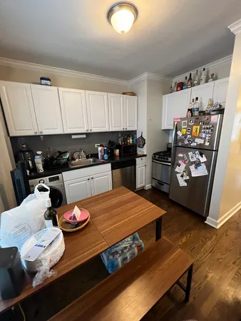 $2,645 | 2151 North Fremont Street, Unit 3S, Chicago, IL 60614