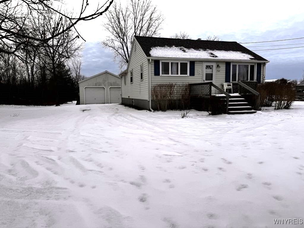 7521 Porter Road Niagara, NY 14304 - Photo 1 of 7