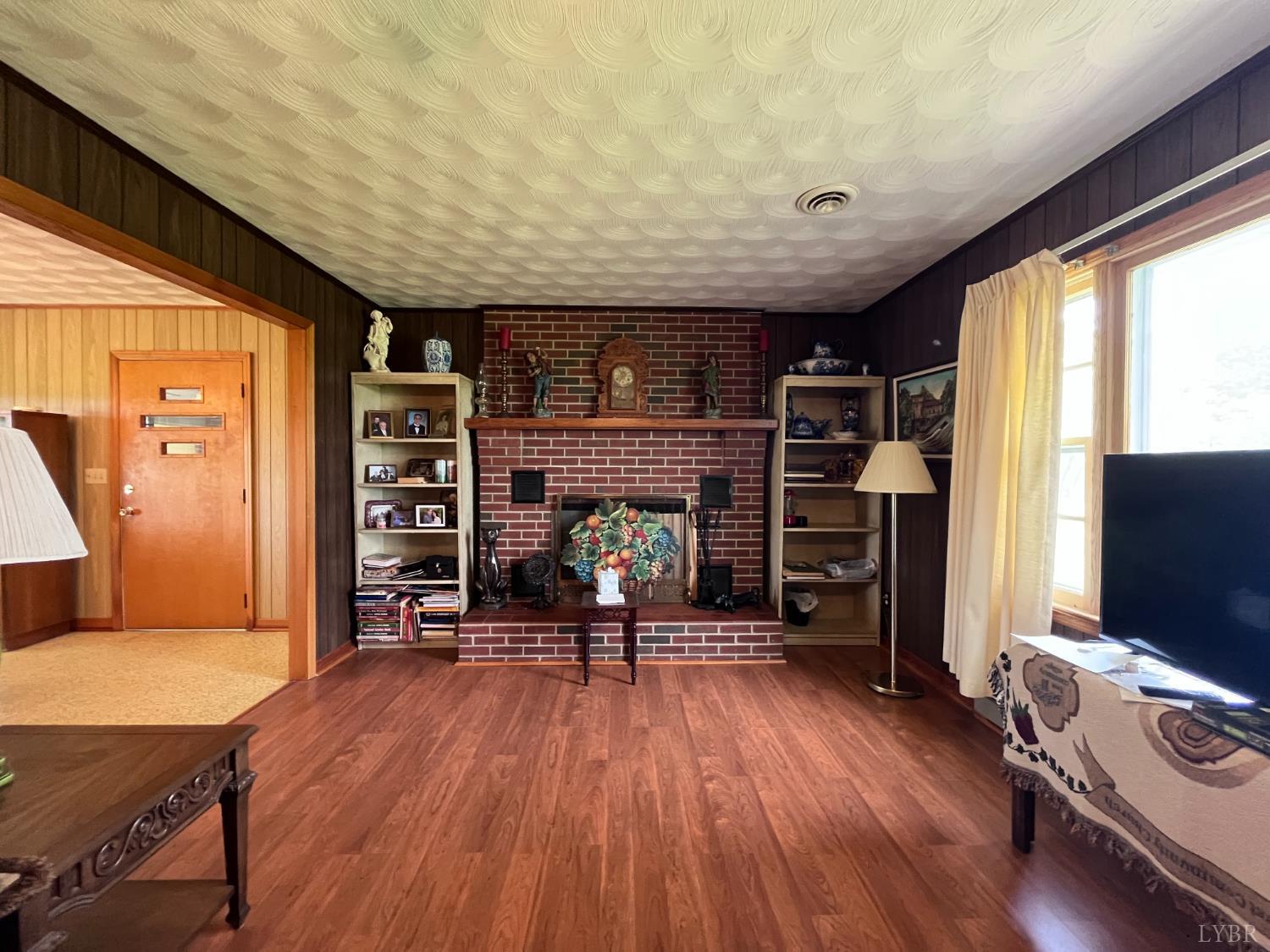677 Tabor Road Gladys, VA 24554 - Photo 13 of 84