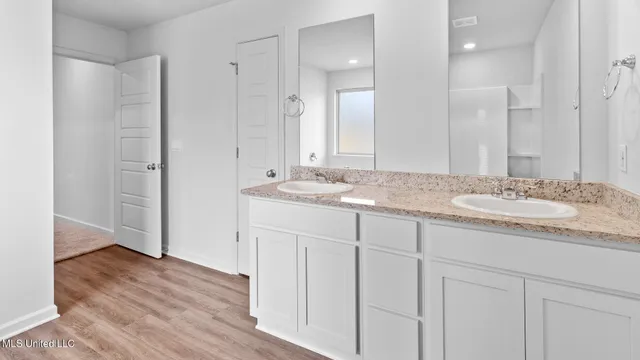 $273,900 | 805 Fairway Avenue, Byram, MS 39272