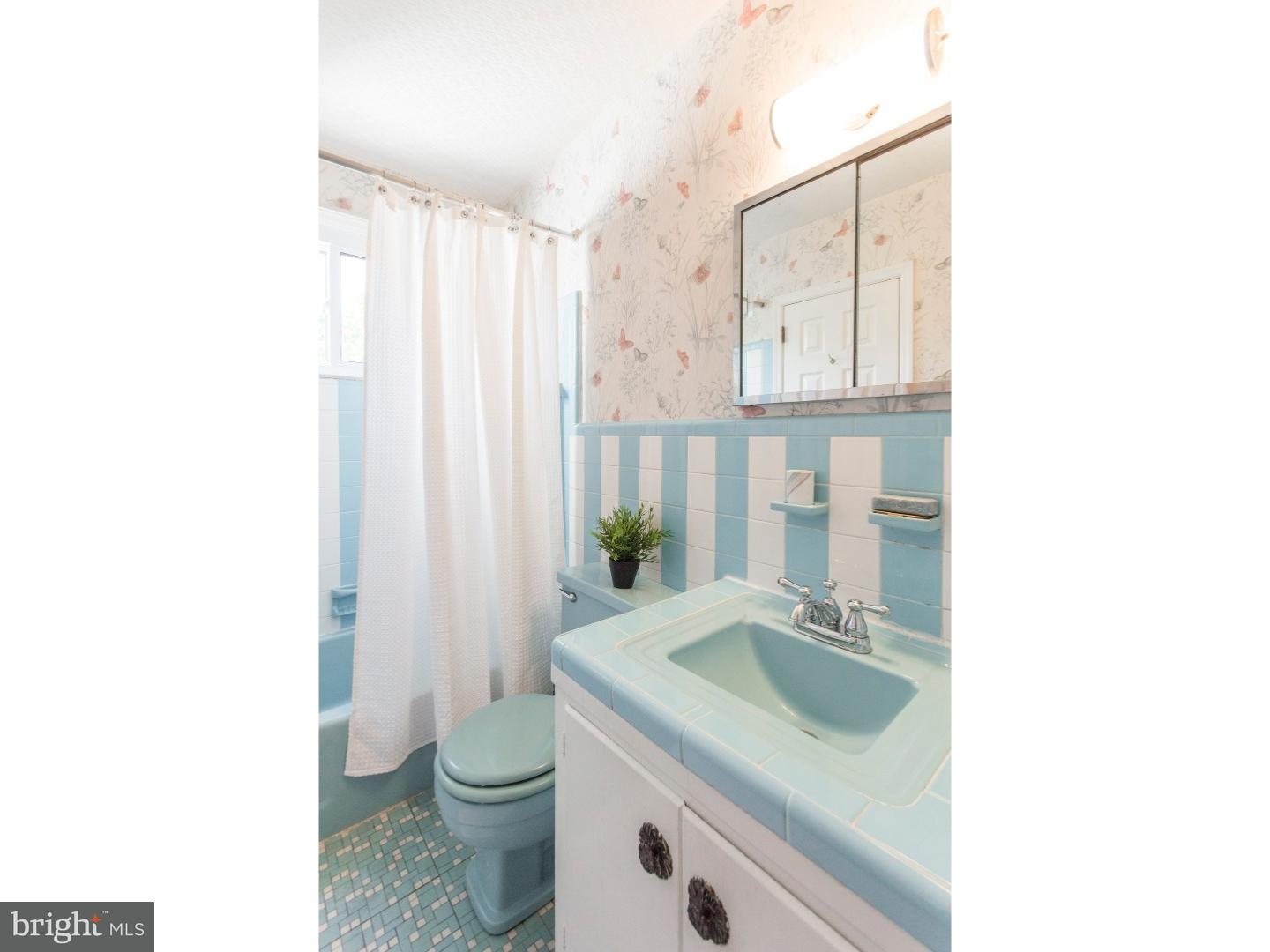588 Gulph Road Wayne, PA 19087 - Photo 12 of 24