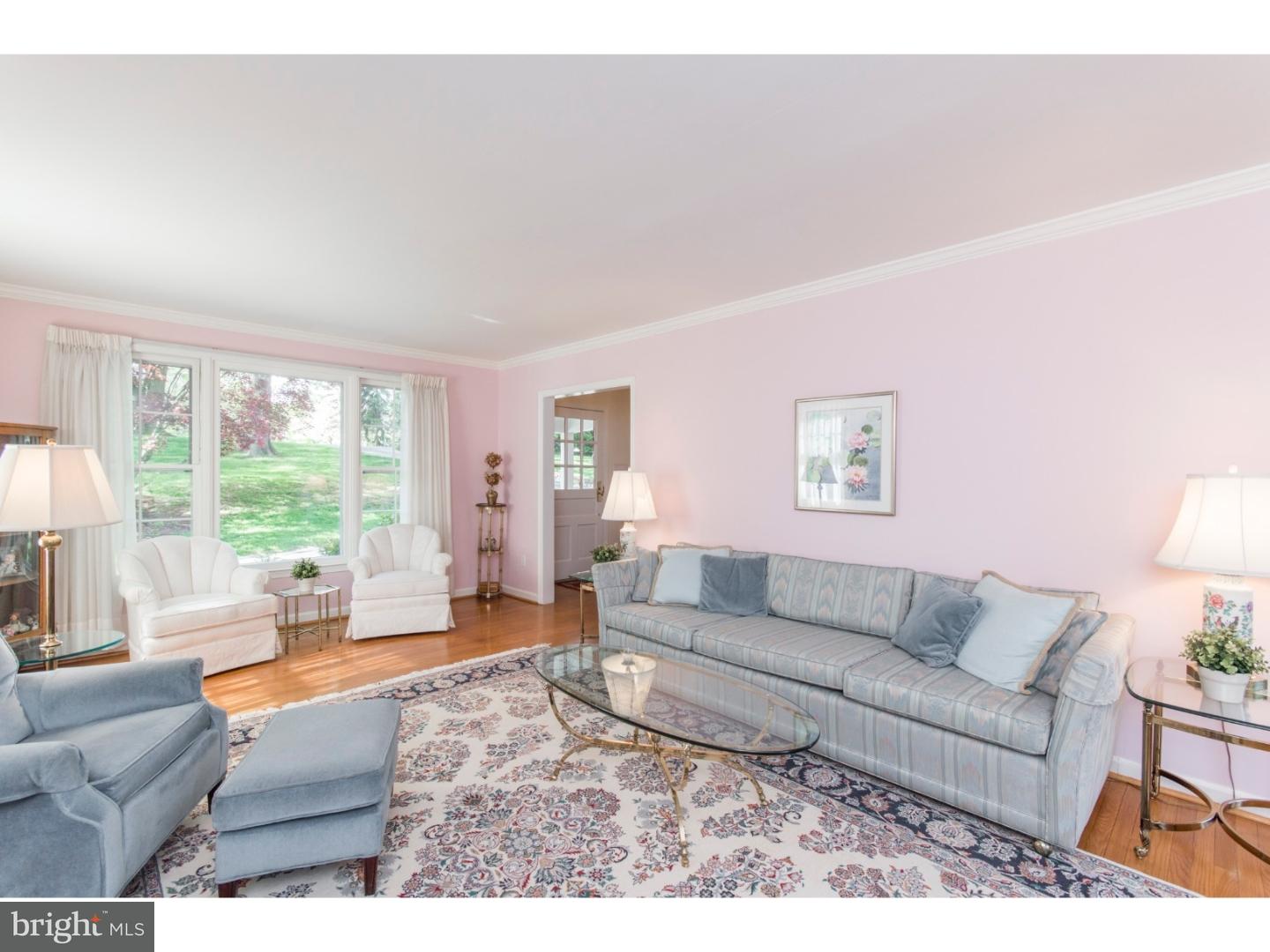 588 Gulph Road Wayne, PA 19087 - Photo 3 of 24
